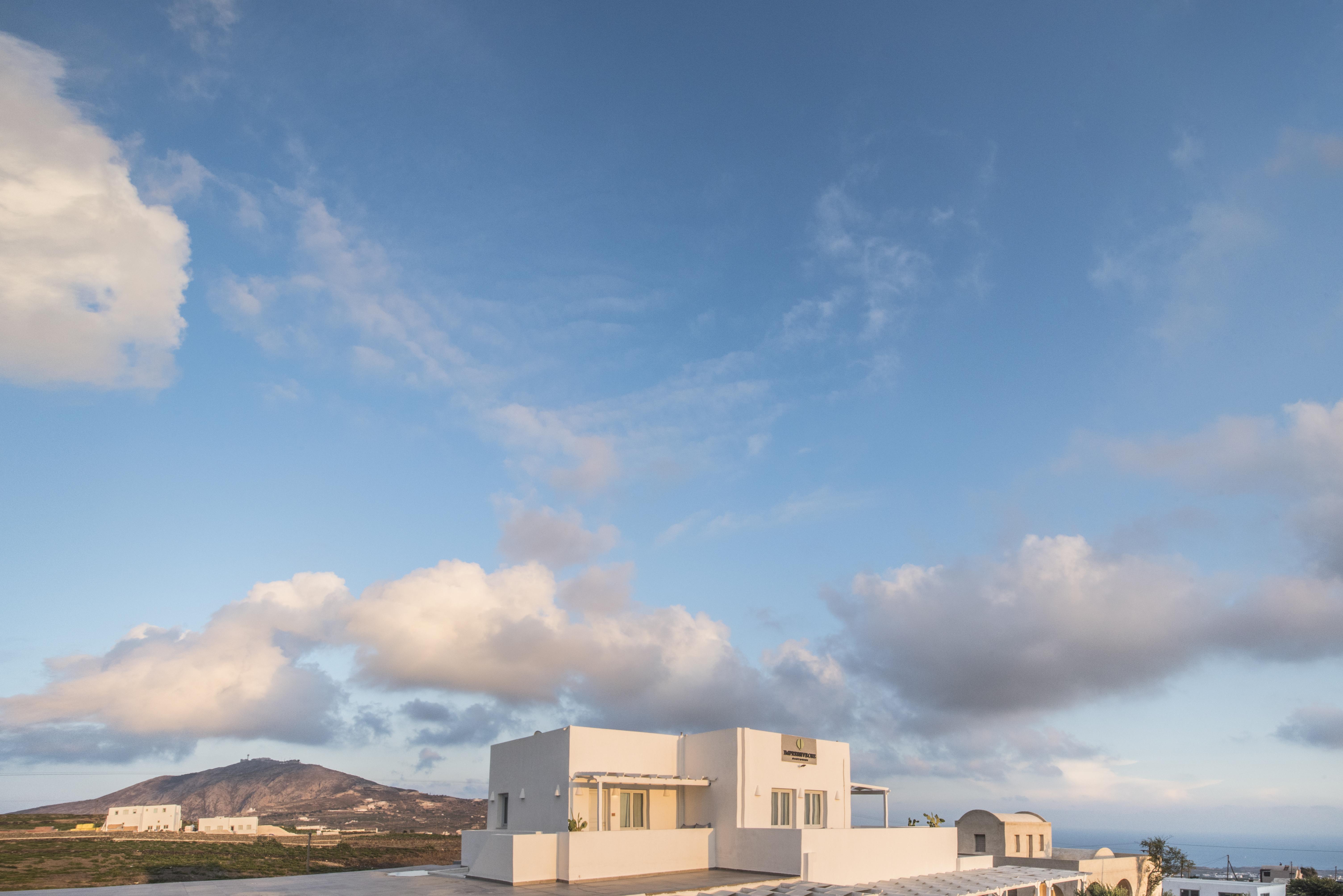 Impressive One Ormos Athinios Exterior foto