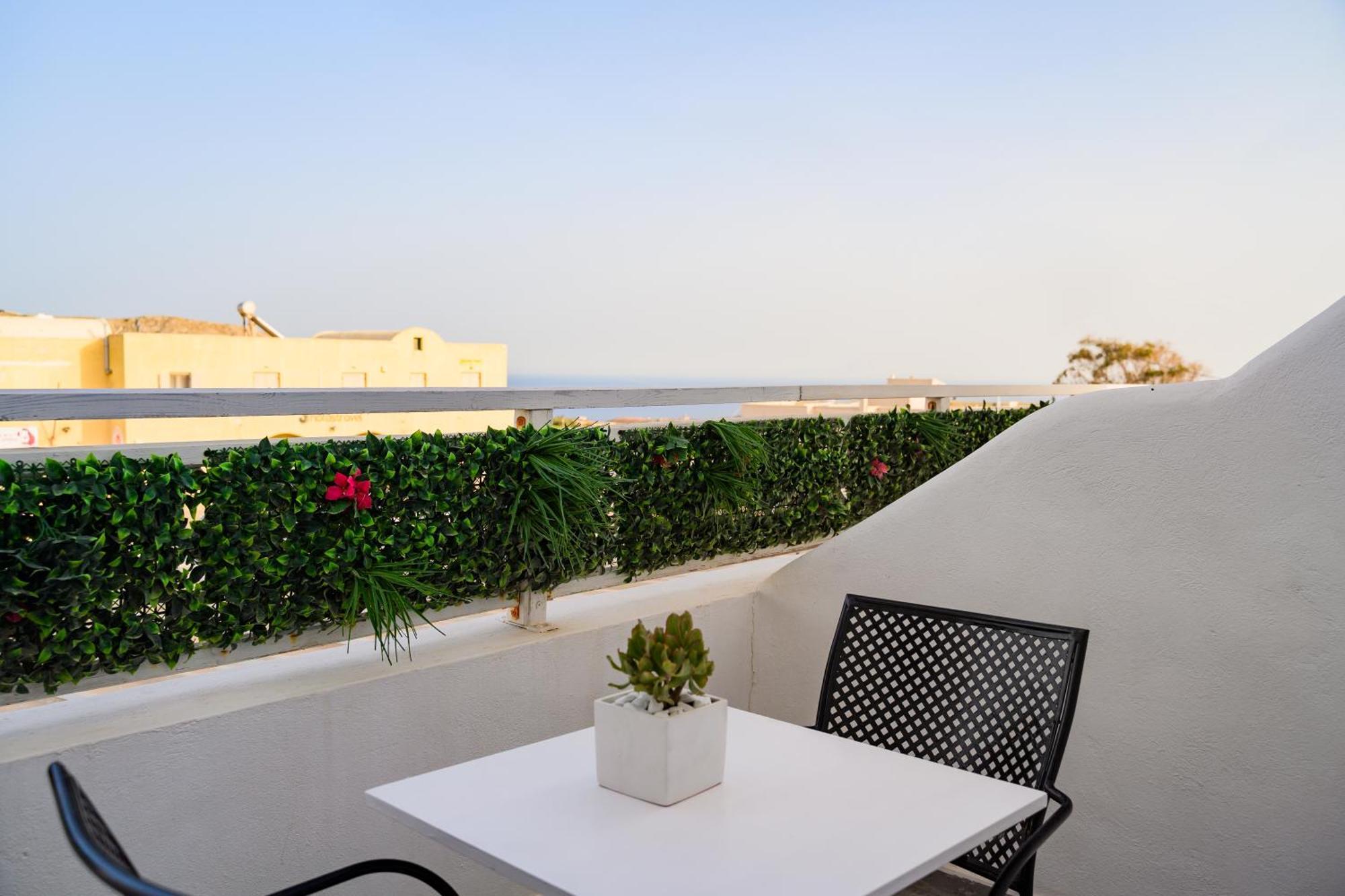 Impressive One Ormos Athinios Exterior foto